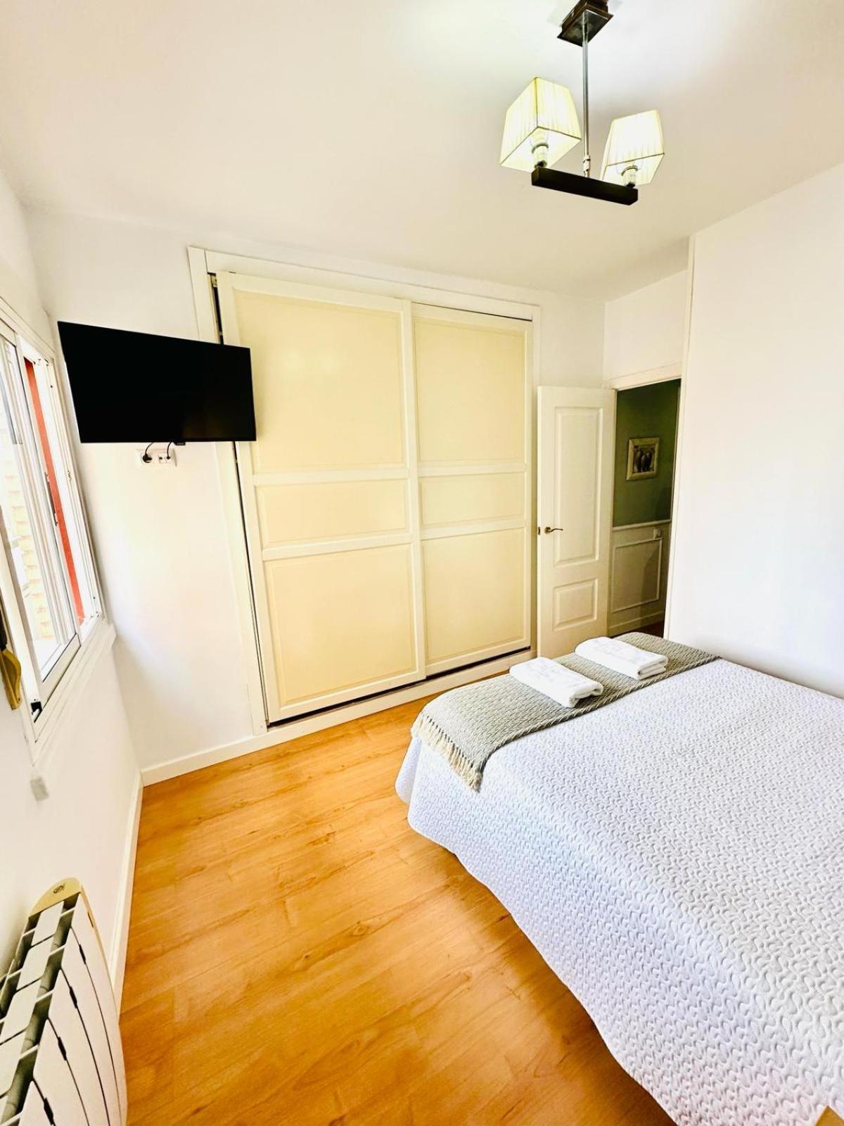 Apartamento Turistico Pizarro Мерида Екстериор снимка