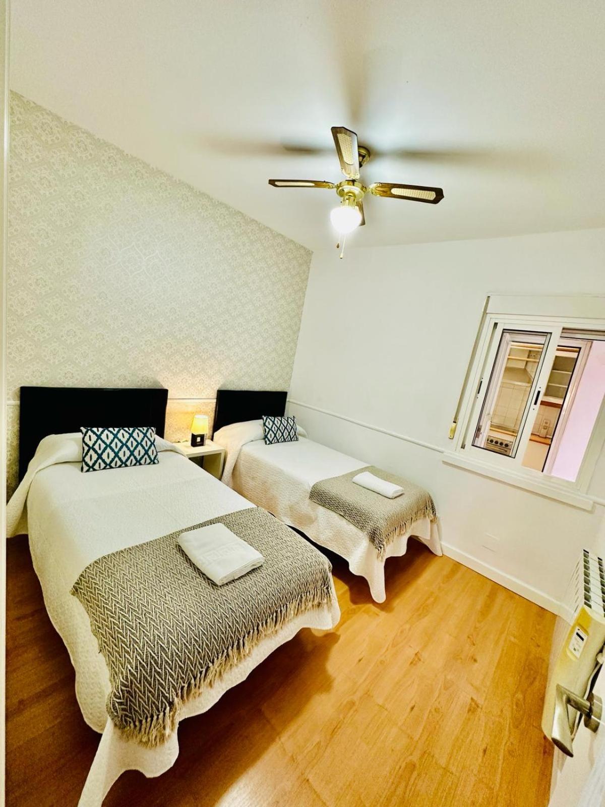 Apartamento Turistico Pizarro Мерида Екстериор снимка